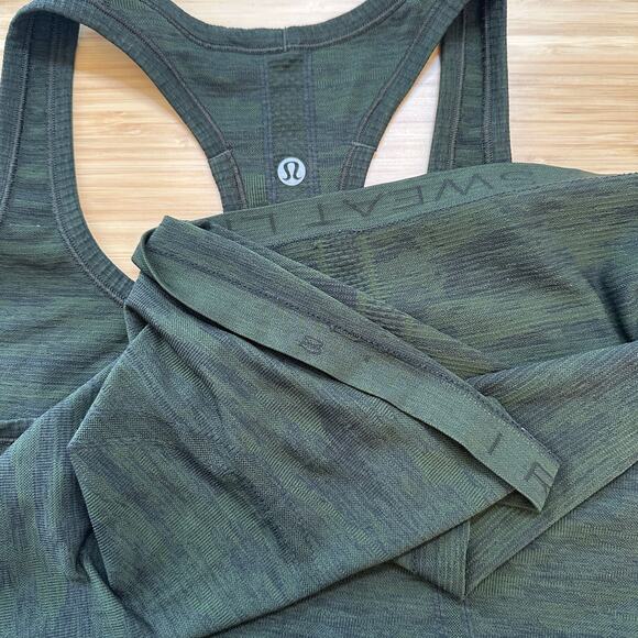 Lululemon Women's Swiftly Tech Racerback Dark Olive Camo, Size 8, Like New - Picture 4 of 4